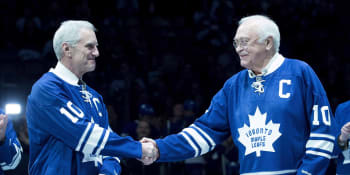 Zemřela legenda NHL. „Náčelník“ Armstrong vyhrál s Torontem čtyřikrát Stanley Cup