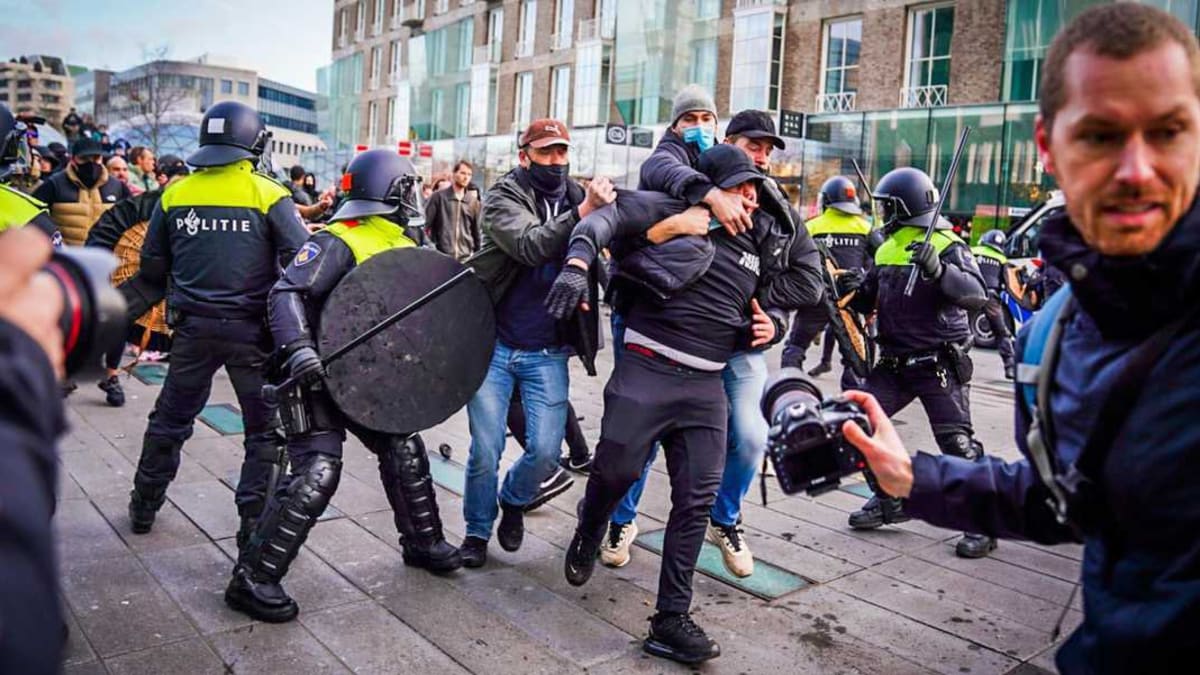 Protivládní protesty v Nizozemsku 