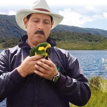 Gonzalo Cardona Molina patřil mezi významné postavy ochrany přírody v Kolumbii. Zdroj: ProAves