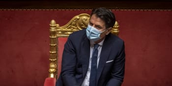 Italský premiér Conte oznámil vládě demisi, ztratil většinu. Doufá však v nový mandát
