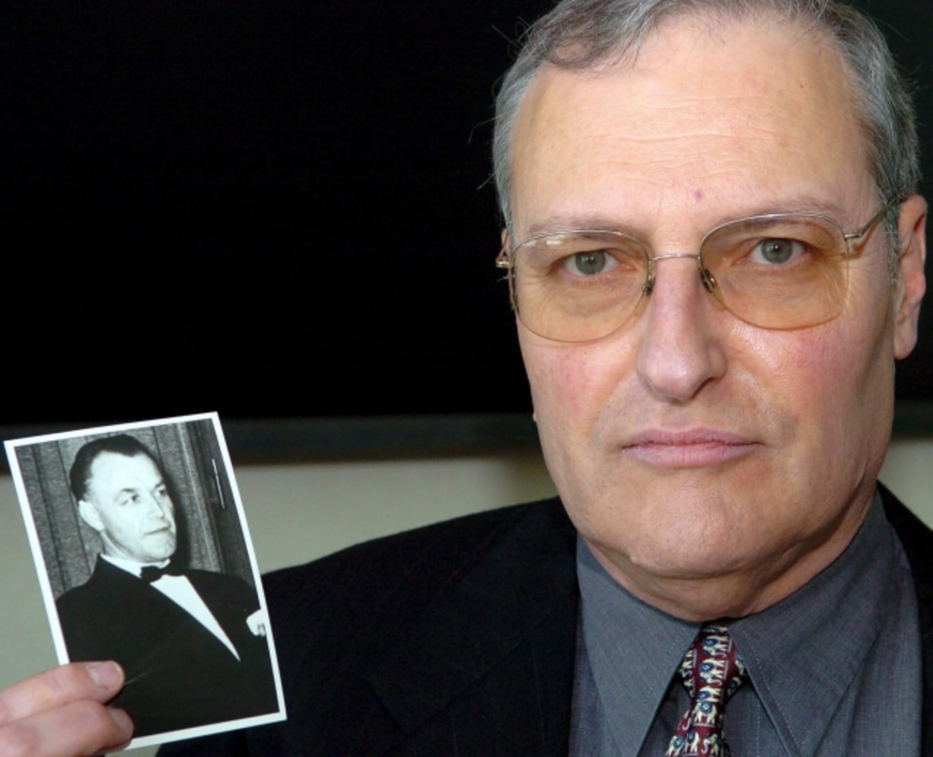 Efraim Zuroff je ředitelem izraelské kanceláře Centra Simona Wiesenthala, pojmenovaného po jednom z „lovců nacistů“. 