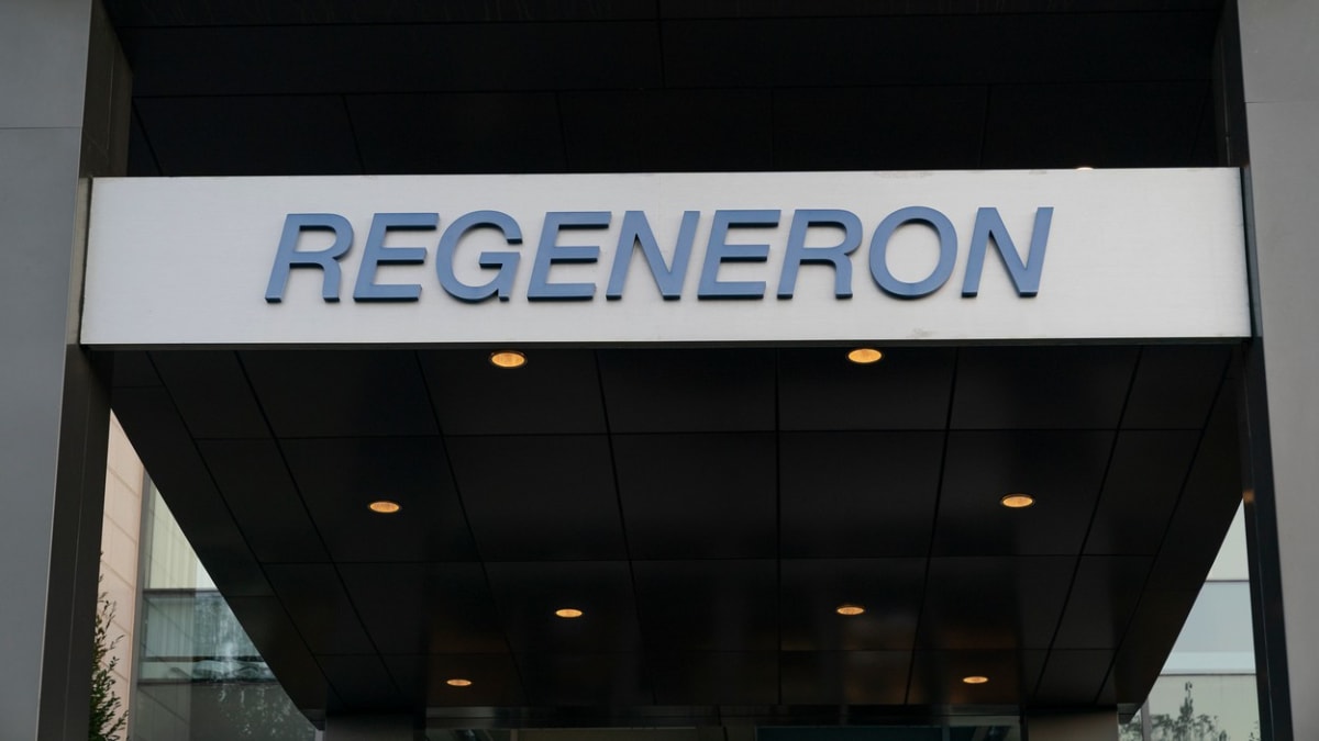 Medikament vyrábí firma Regeneron.