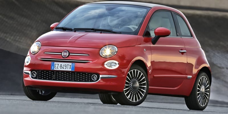 Fiat 500 1.2 SaS AT. Výbava: Pop. Cena: 304 900 Kč.