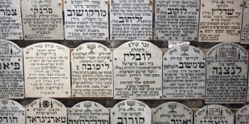 Židé jako dobytek na jatkách. Vegani zneuctili památku obětí holokaustu