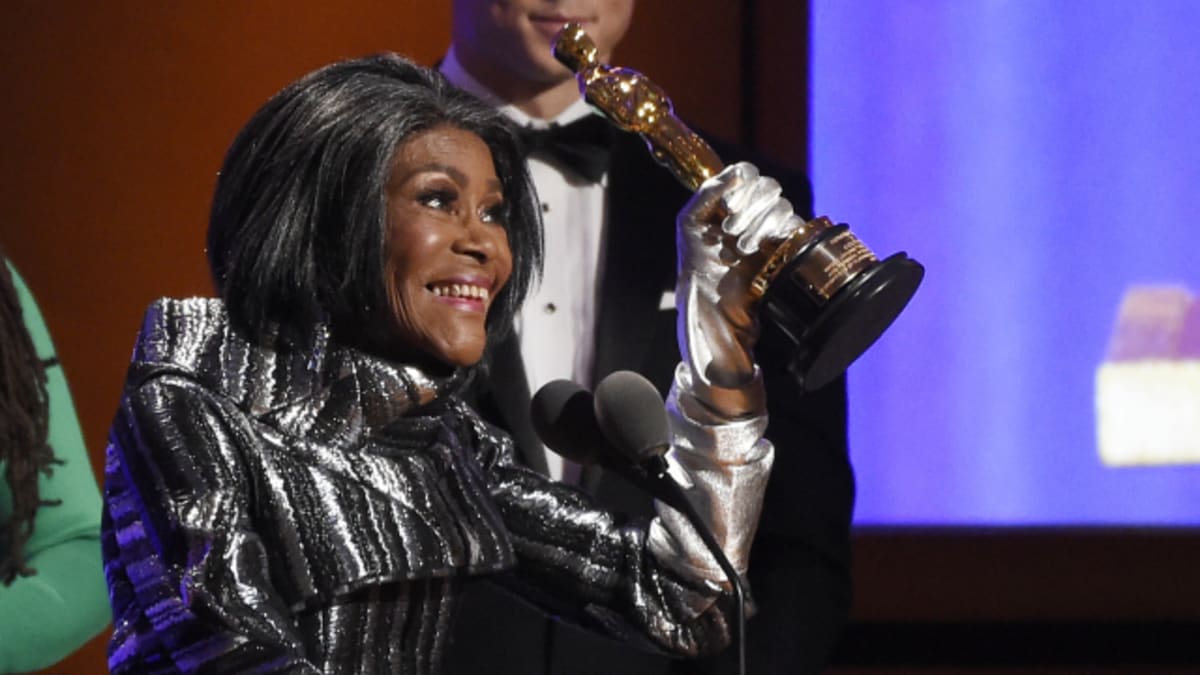 Cicely Tysonová dostala v roce 2018 jako první černoška čestného Oscara za celoživotní dílo.
