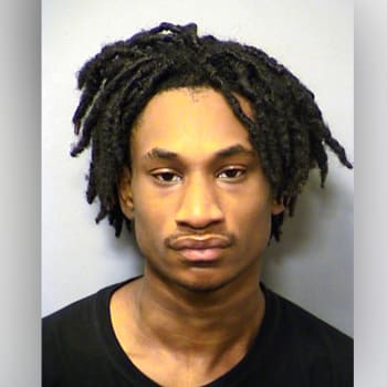 Sedmnáctiletý Raymond Childs, obviněný z šestinásobné vraždy, na fotografii poskytnuté policií v Indianapolisu. 