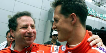 Bez manželky by Schumacher už nežil. Snad se jeho stav zlepší, doufá jeho bývalý šéf