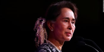 Myanmarský soud uložil svržené vůdkyni Su Ťij další trest. Čtyři roky vězení za dovoz vysílaček