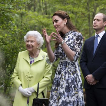 Princ William s manželkou Kate údajně zvažují, že se přestěhují do Windsoru, aby mohli trávit více času s královnou.