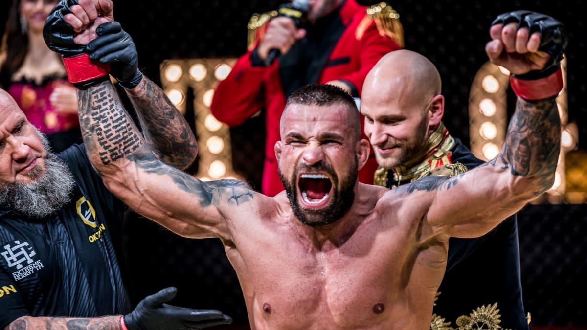 Nejslavnější tvář českého MMA Karlos Vémola říká, že před sebou má ještě dlouhou kariéru