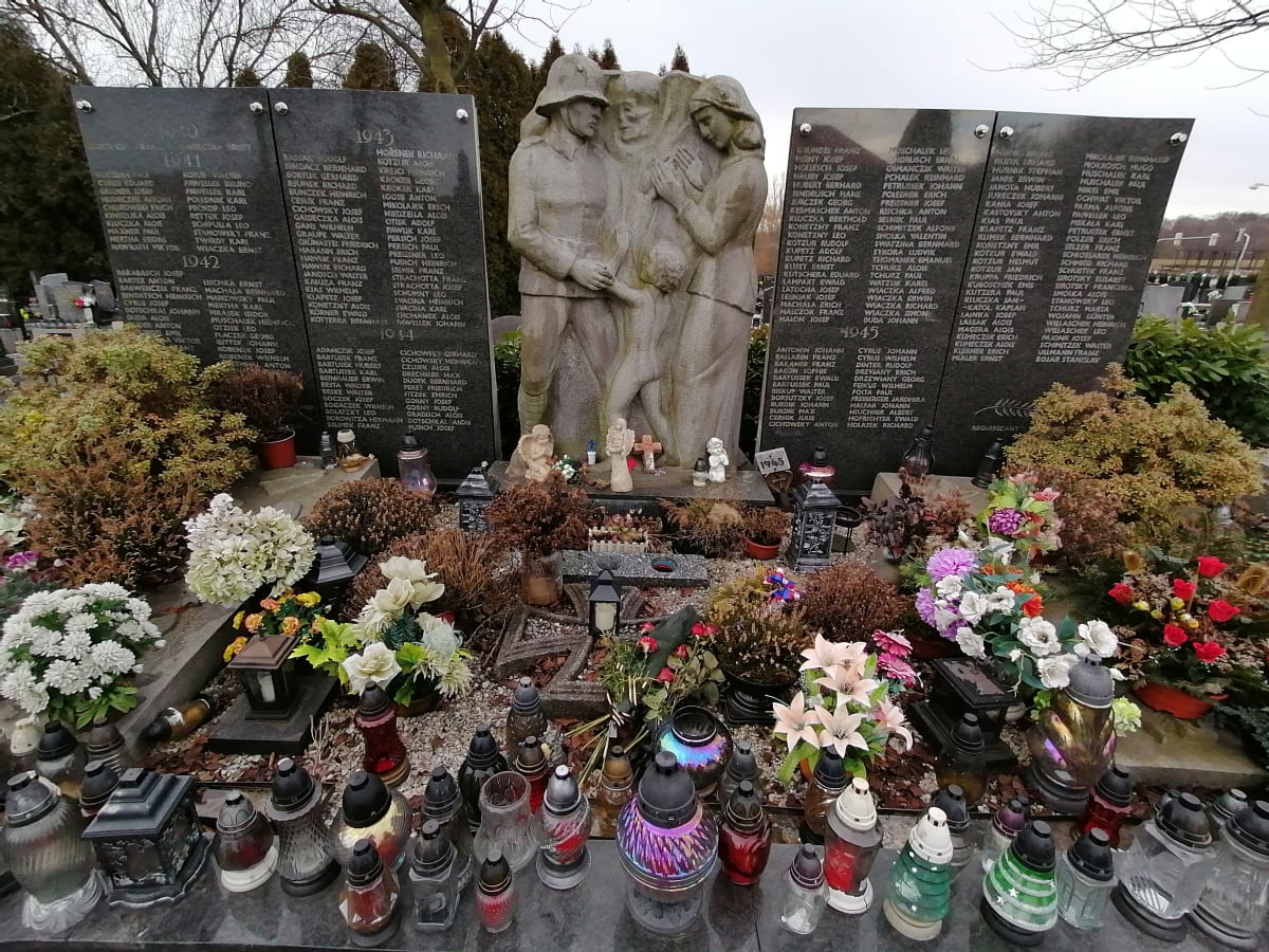 Pomník padlým vojákům wehrmachtu v obci Ludgeřovice na Hlučínsku