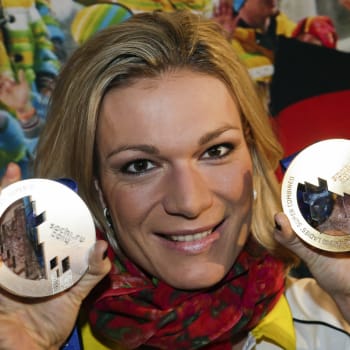 Marie Höflová-Rieschová s medailemi