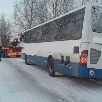 Autobus ve sněhu
