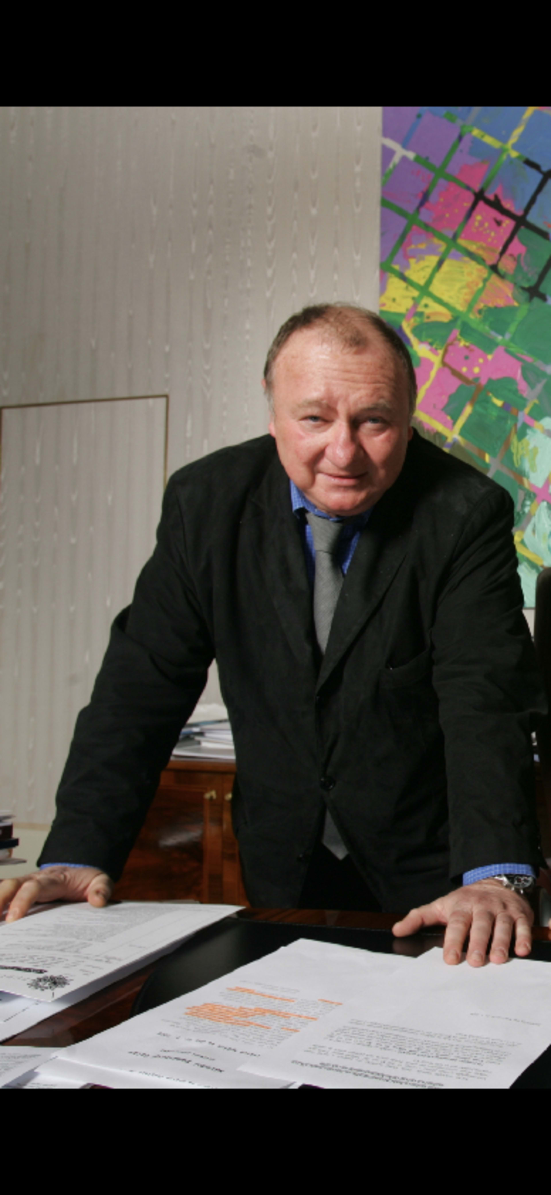 Herec a bývalý politik Vítězslav Jandák slaví 75 narozeniny. 