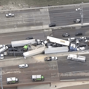 Hromadná nehoda u texaského města Fort Worth si vyžádala nejméně 5 mrtvých