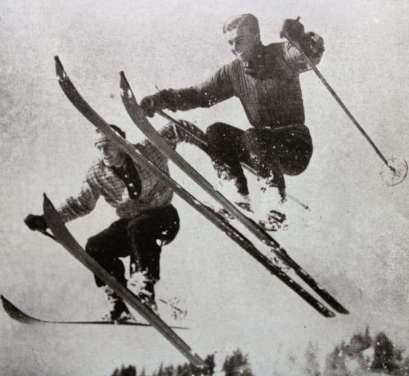 Alpští lyžaři v  únoru 1929 (zdroj: časopis Světozor)