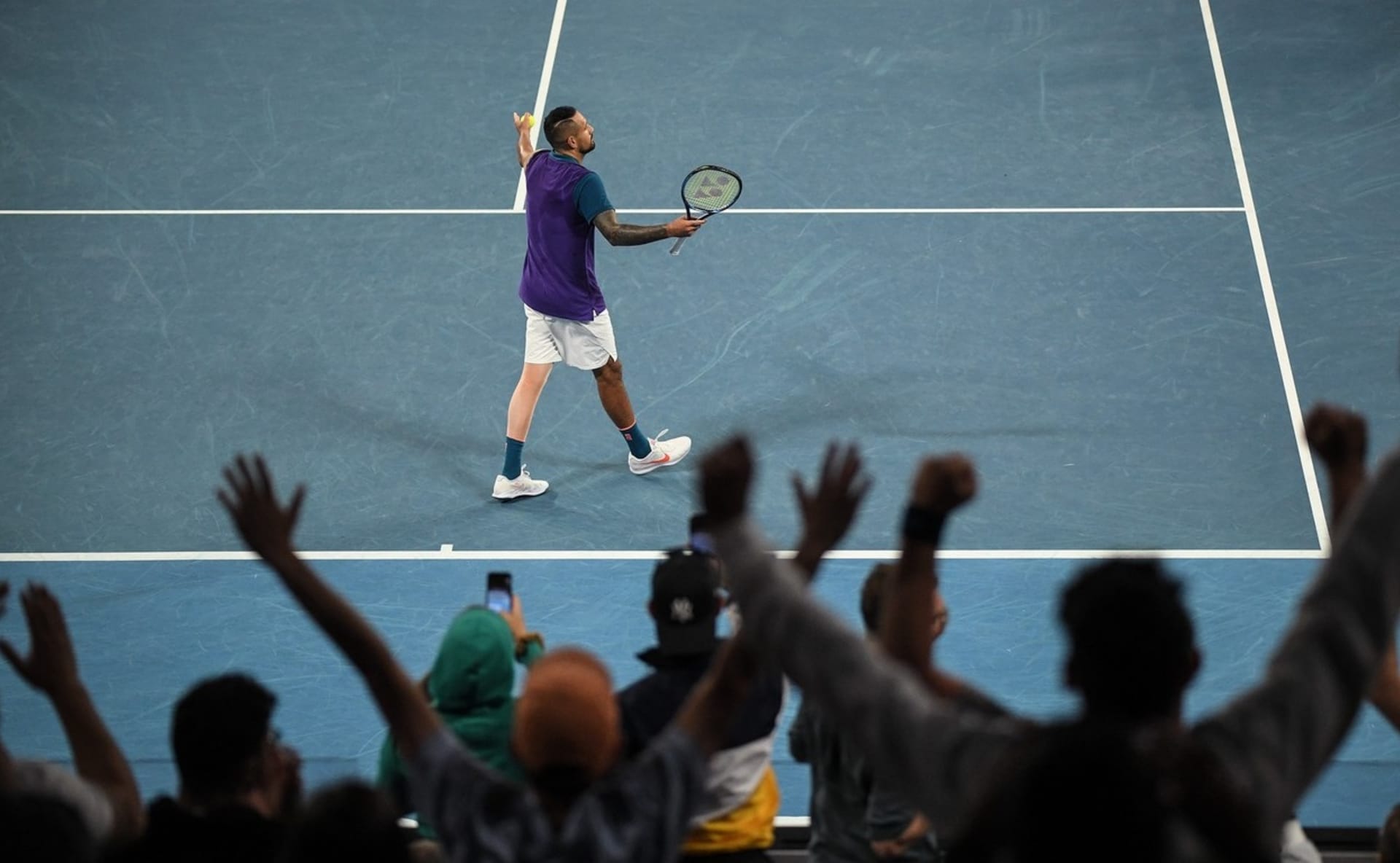 Domácí fanoušci na Australian Open hnali Nicka Kyrgiose