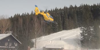 U Sněžky se utrhla lavina. Pod sněhem zemřel 17letý skialpinista, druhý je zraněný