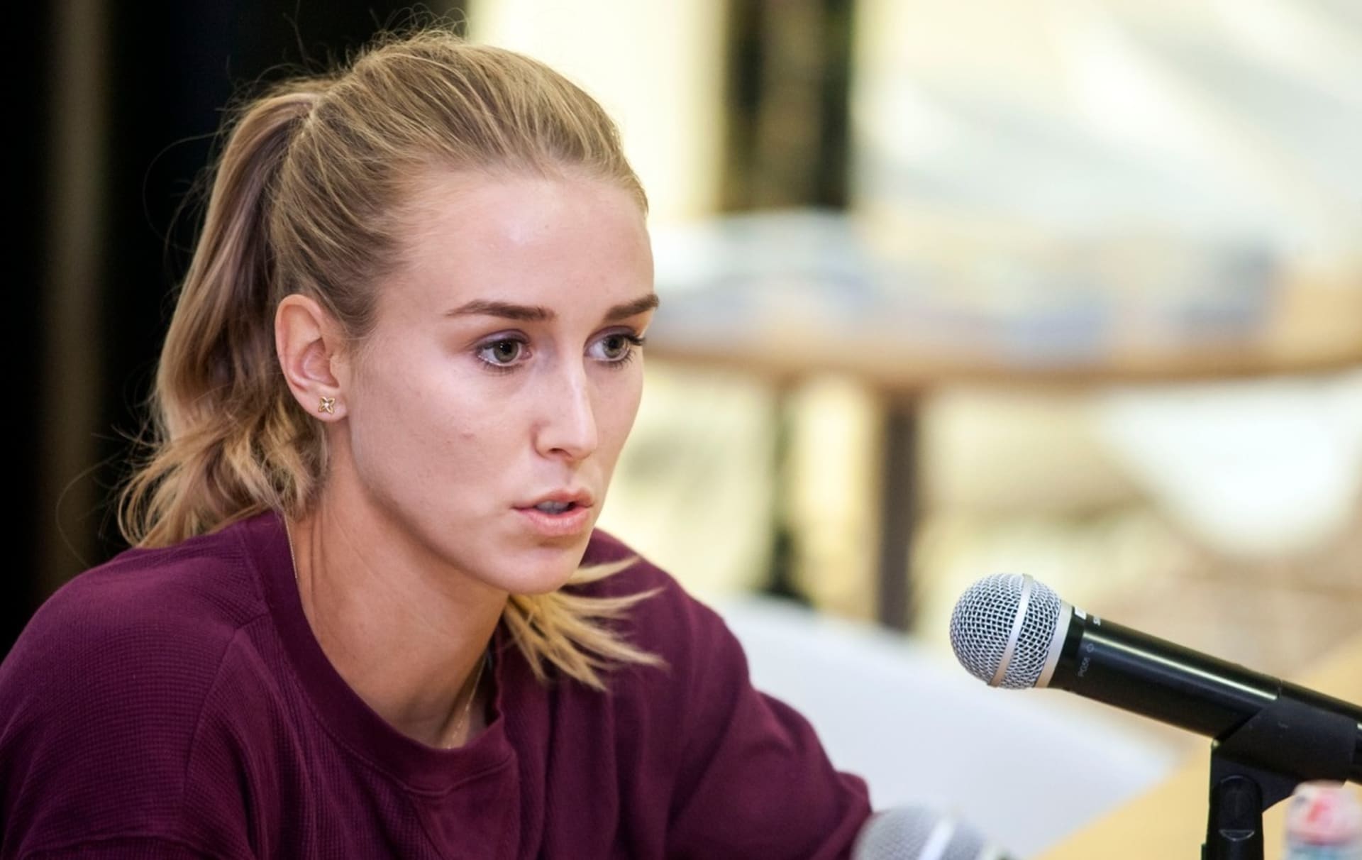 Barbora Štefková napomáhá k tomu, že se Karolíně Muchové na Australian Open náramně daří