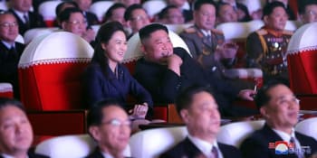 Kim po roce ukázal manželku. Bála se covidu, tvrdí jihokorejští zpravodajci