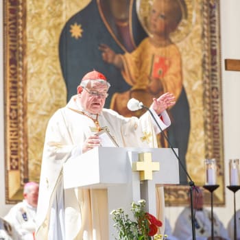 Kardinál Dominik Duka káže na Velehradě v červenci  2020.