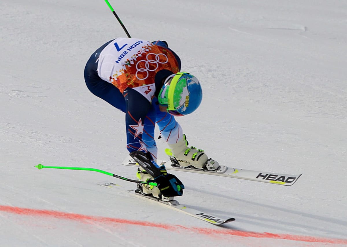 Ted Ligety protíná fotobuňku v cíli zlatého olympijského závodu v Soči 2014.