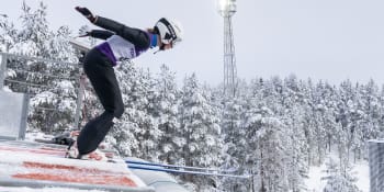 Pádem se nekončí, vzpomíná na vážný úraz nejmladší česká skokanka na lyžích Ulrichová