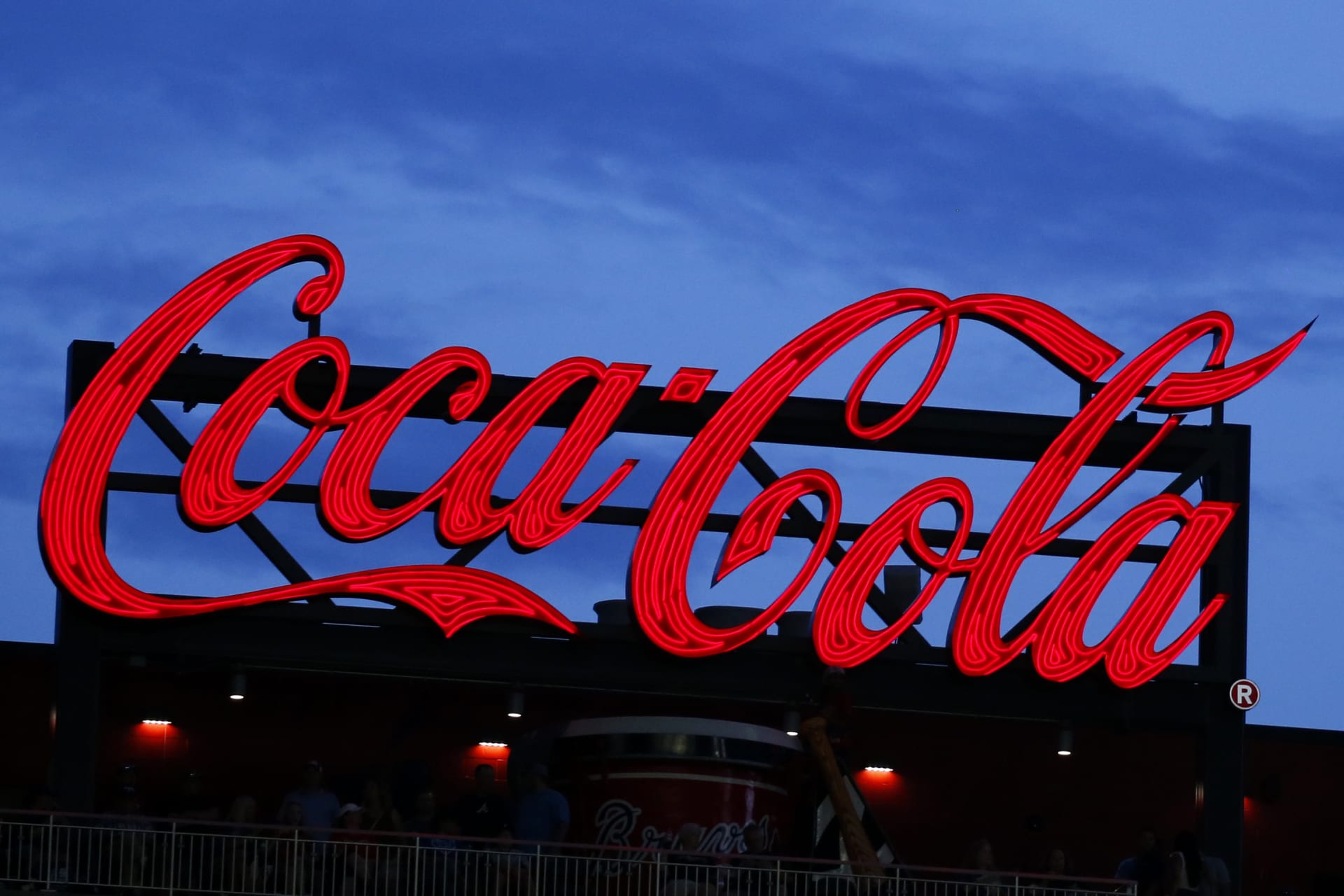 Coca-Cola je pod palbou kritiky (zdroj: AP)