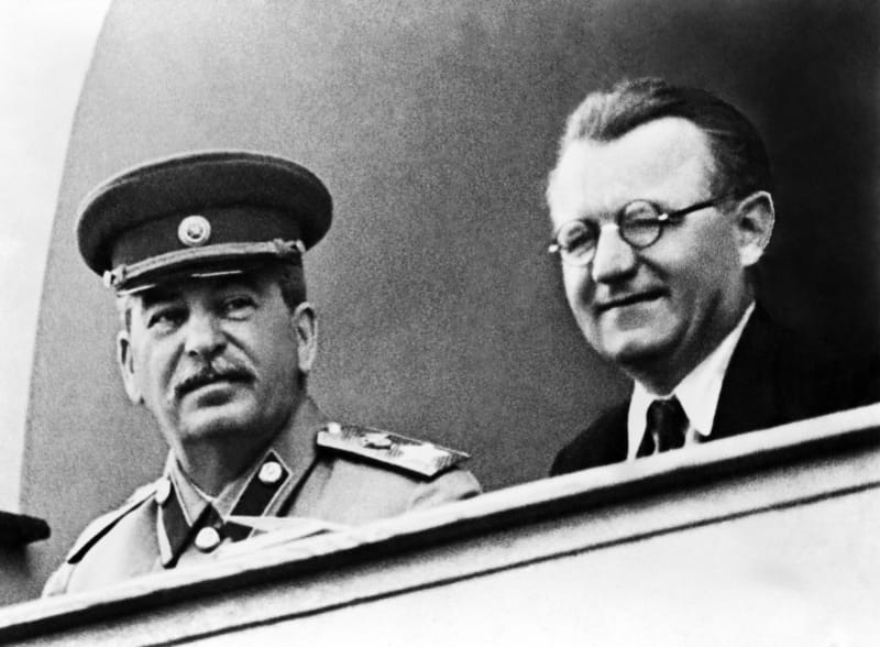 Josif Vissarionovič Stalin a Klement Gottwald na snímku z roku 1946