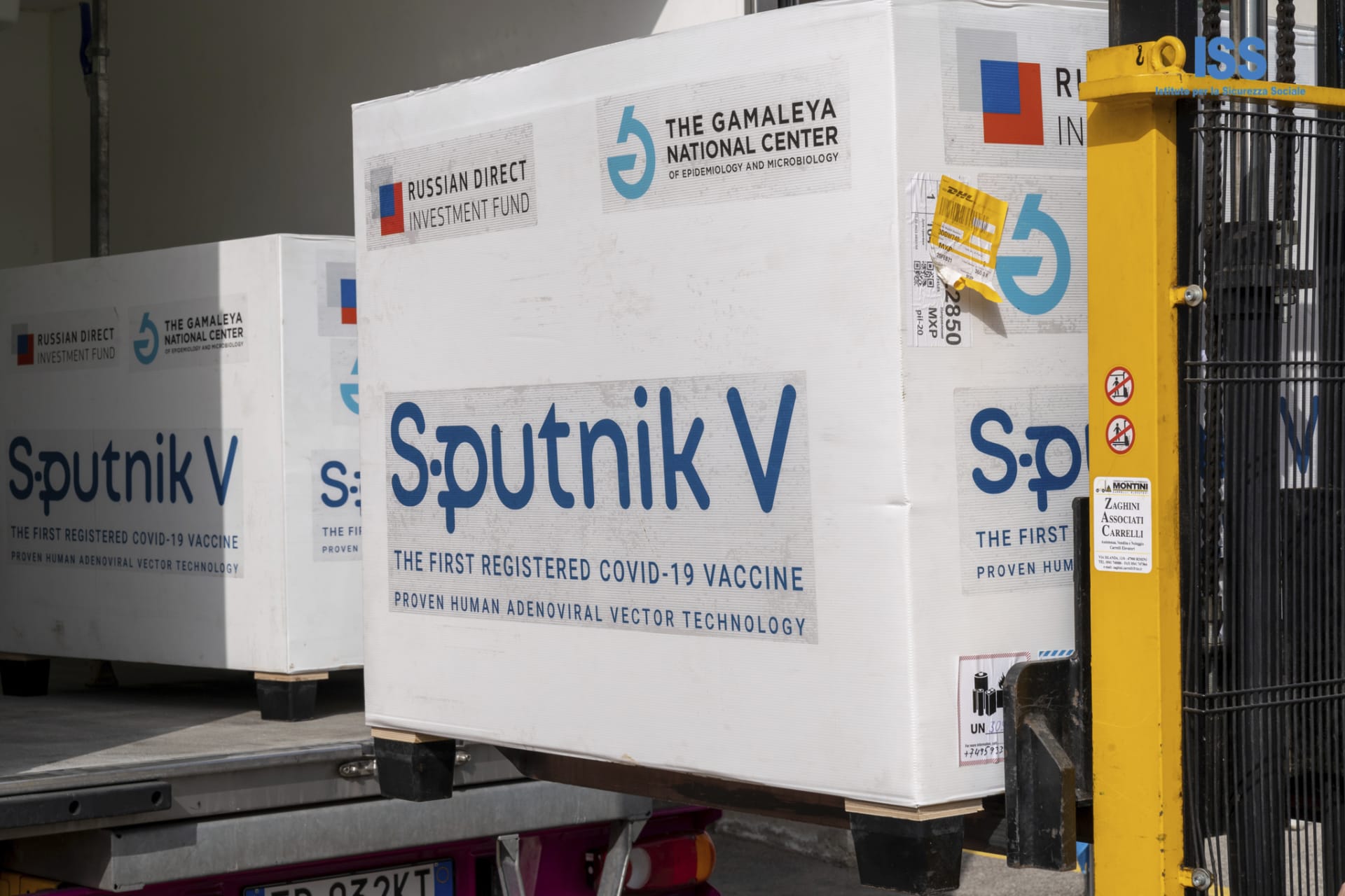 Ruská vakcína proti covidu Sputnik V (zdroj: AP)