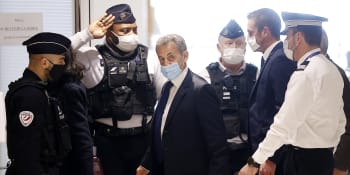 Sarkozy míří do vězení. Soud uznal francouzského exprezidenta vinným z korupce