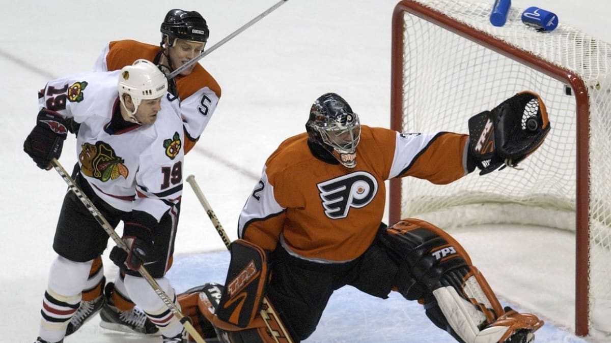 V NHL chytal Čechmánek tři sezony za Philadelphii Flyers. Pak odešel do Los Angeles Kings.