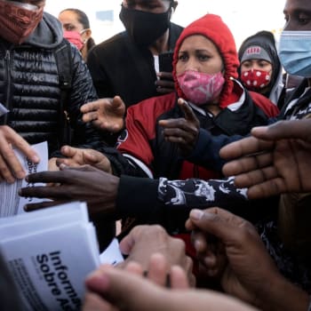 Žadatelé o azyl na hranici Mexika a USA vyhlíží Bidenovy migrační reformy. 