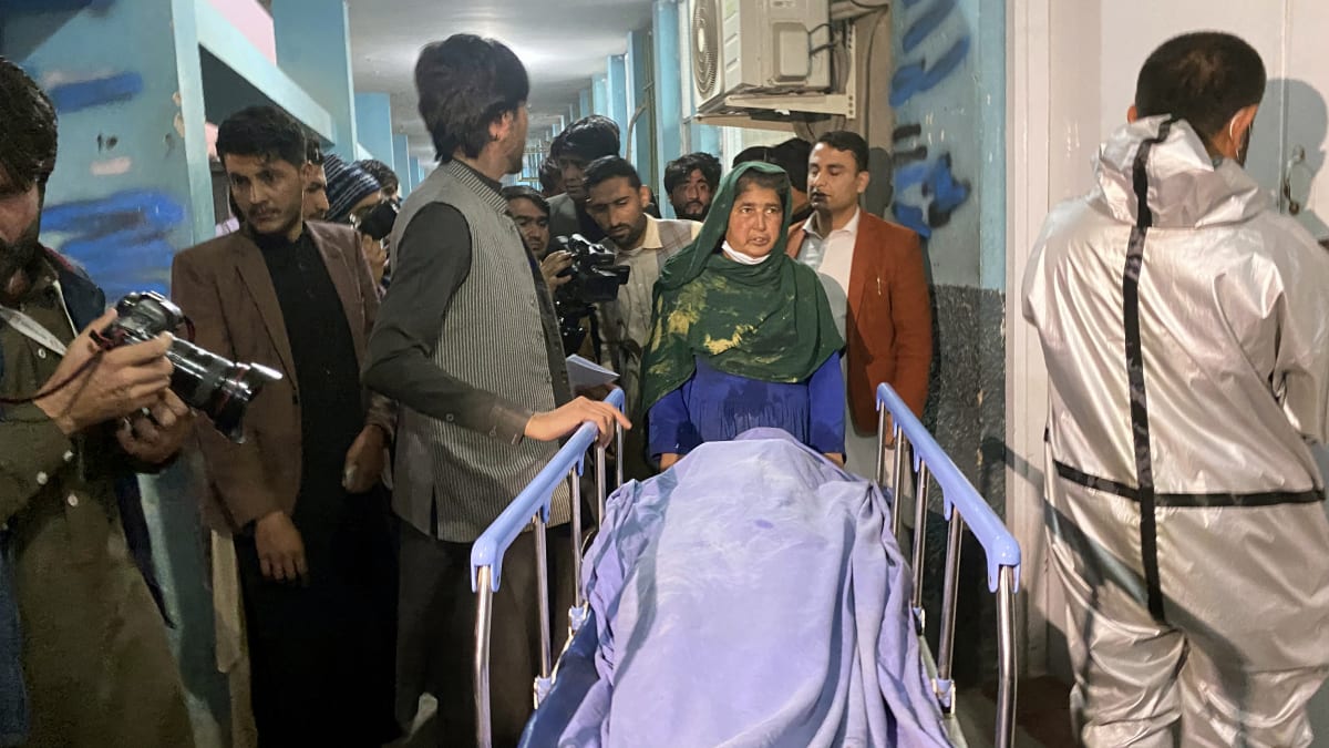 K odpovědnosti za smrt tří afghánských novinářek se přihlásil Islámský stát