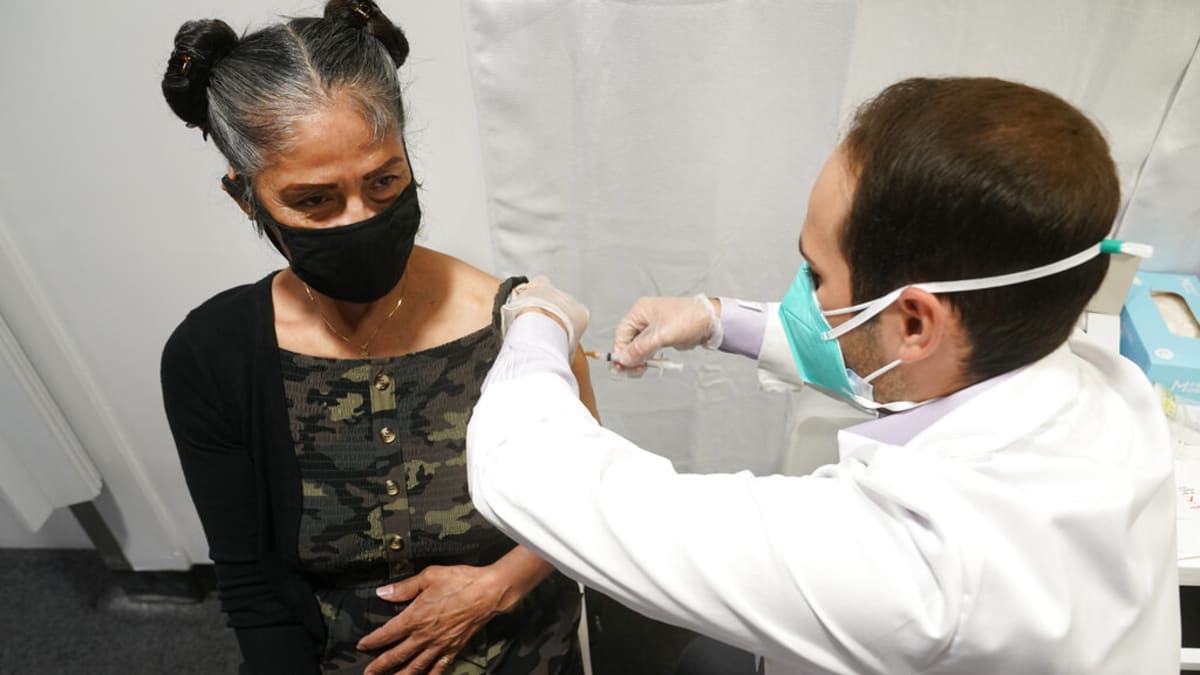 Očkování proti COVID-19 v Los Angeles