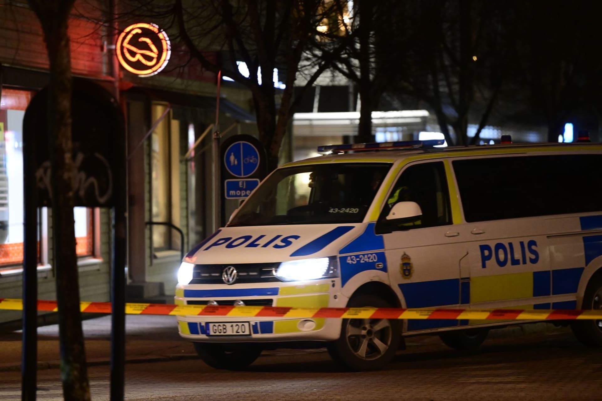 Při útoku nožem ve Švédsku bylo zraněno sedm lidí. 