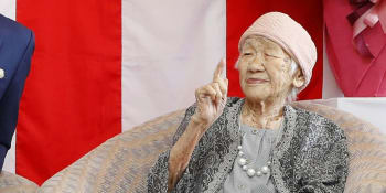 Dvakrát přemohla rakovinu a je jí 118 let. Nejstarší žena světa ponese olympijský oheň