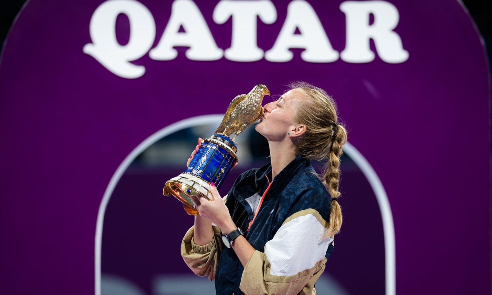 Po dvou letech se Petra Kvitová dočkala titulu na okruhu WTA. Ovládla turnaj v katarském Dauhá.
