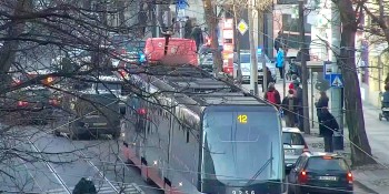Zdrogovaný muž vyhrožoval, že v centru Prahy najede autem do lidí a bude je střílet