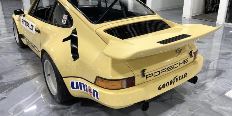 Porsche 911 RSR, které vlastnil Pablo Escobar, v dnešní podobě.