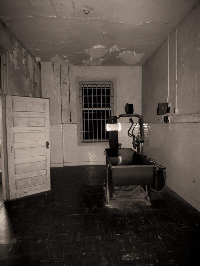 V Alcatrazské nemocnici byl i rentgen.