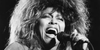 Zdrcená Tina Turnerová. Ve smutku oči zavírám, poslala synovi do nebe dojemný vzkaz