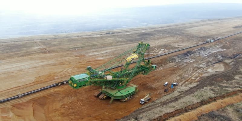 Obří uhelný důl Turów