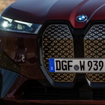 Fotografie nového elektrického BMW iX