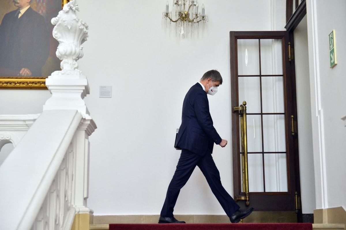 Premiér Andrej Babiš (ANO) ve Sněmovně po jednání s opozicí. Fotografie z 26. února.