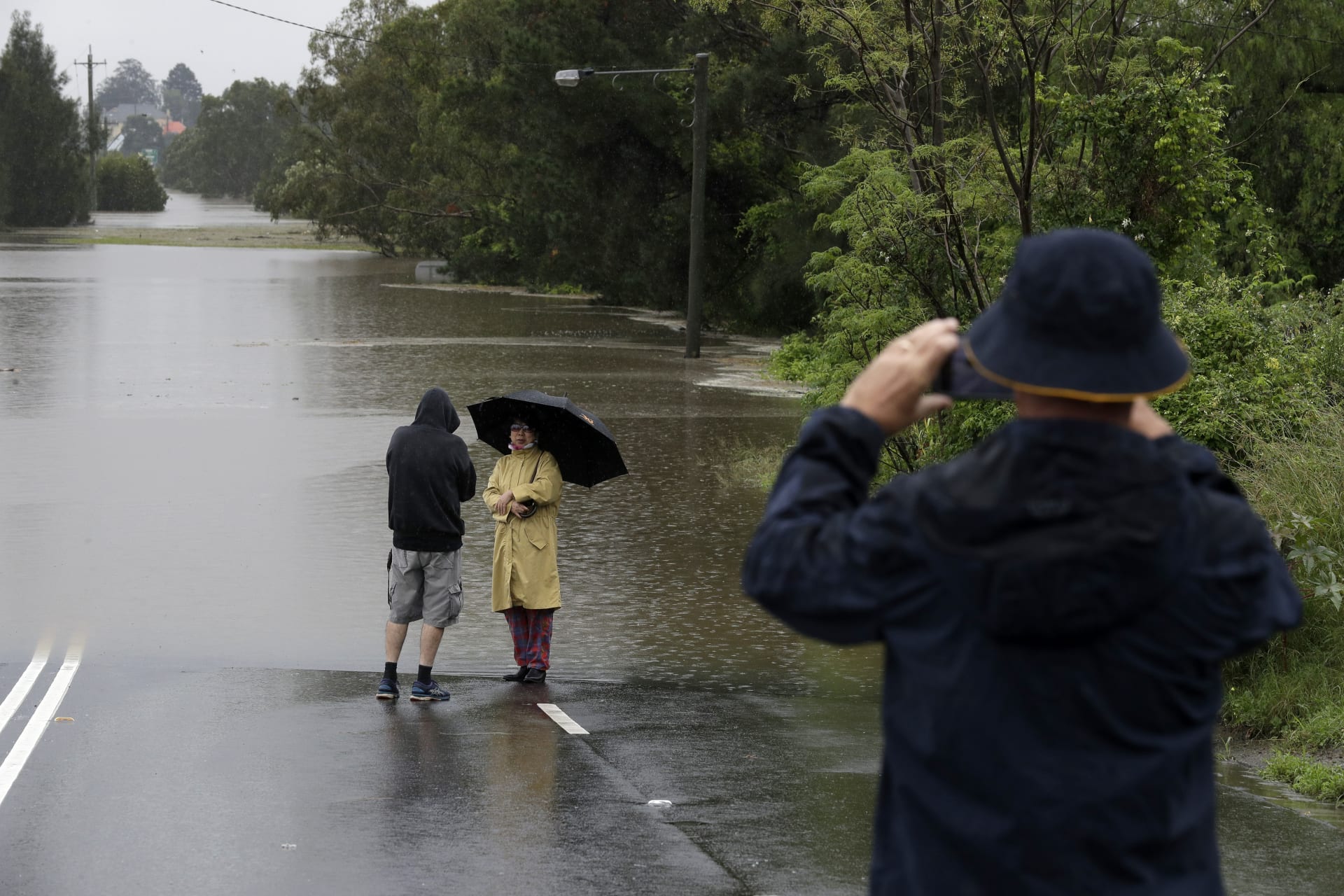 Vytrvalé deště způsobily v Austrálii masivní záplavy.