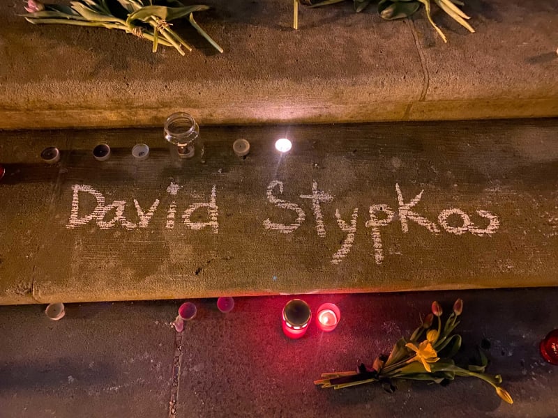 „Svůj“ křížek má i zpěvák David Stypka.