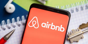 Airbnb ve městech ubývá. Platforma se ale dokázala přizpůsobit a chystá boom
