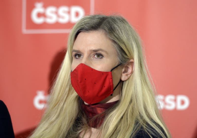 Kateřina Valachová chce být předsedkyní ČSSD.