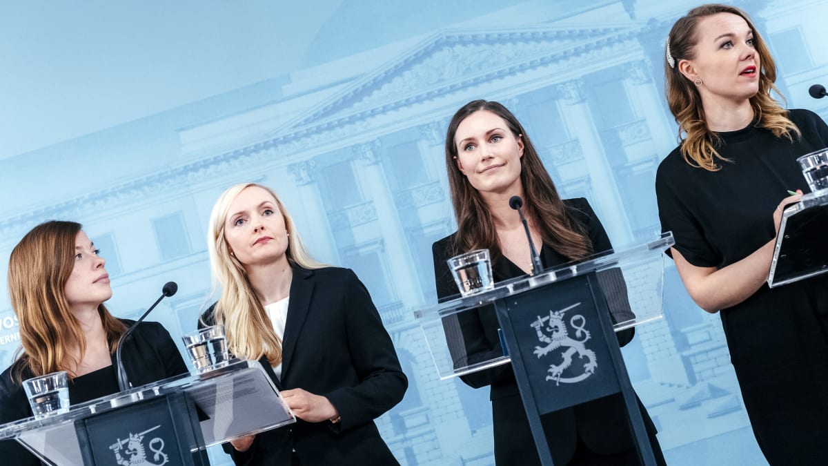 Finské vládě dominují ženy. Zleva ministryně školství Li Andersson, ministryně vnitra Maria Ohisalo, premiérka Sanna Marin a ministryně financí Katri Kulmuni.